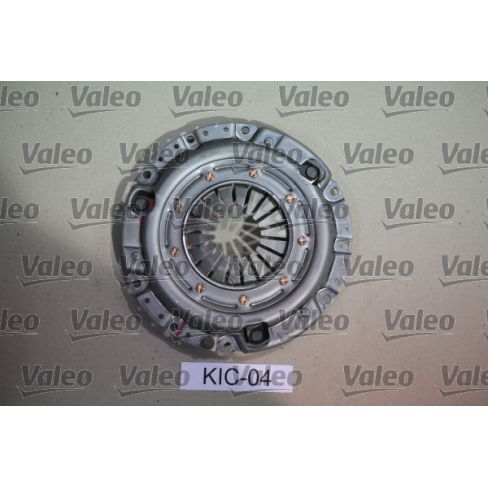 Clutch kit with bearing